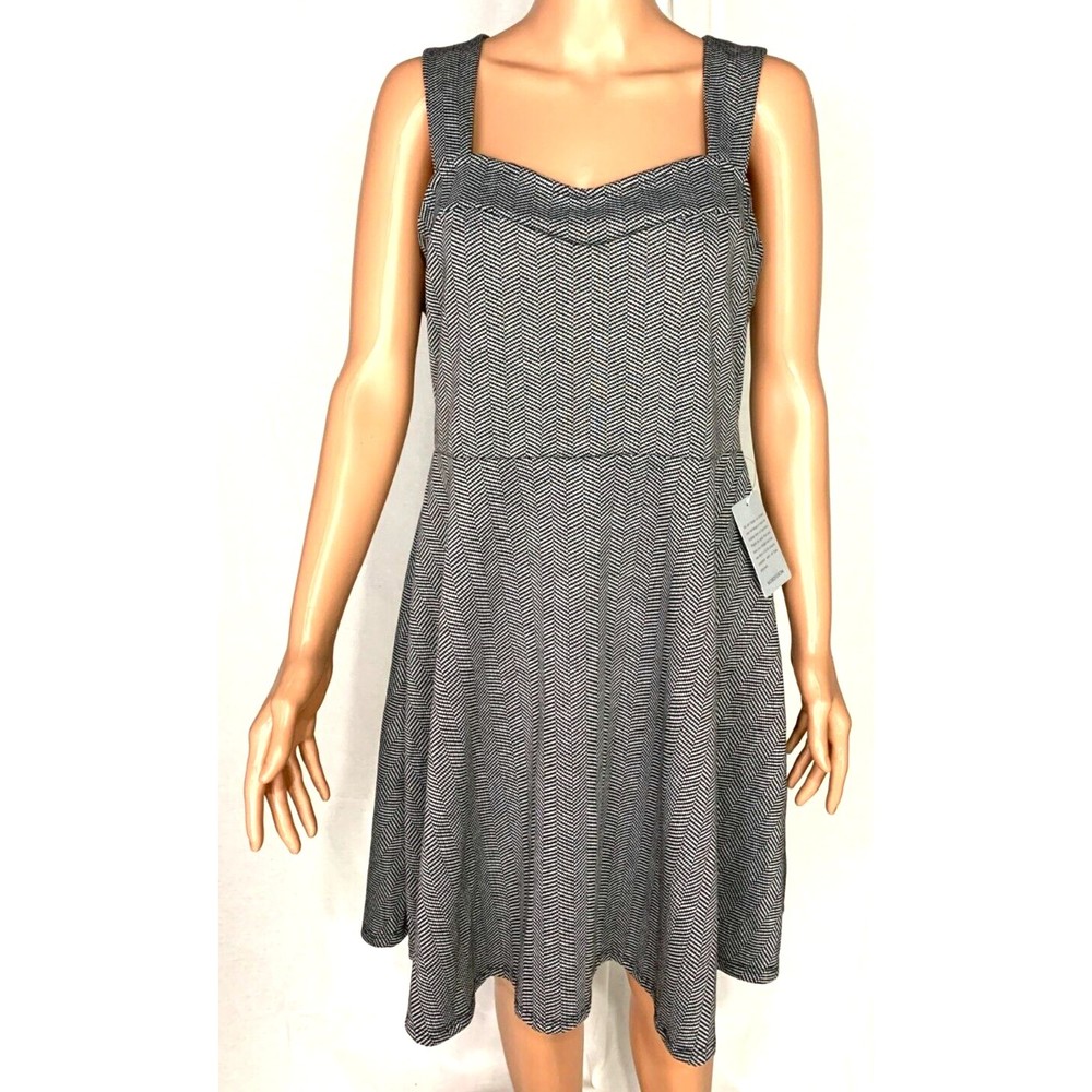 The Vanity Room Herringbone Cutout Back Fit & Flare Dress Black Size L (10-12)